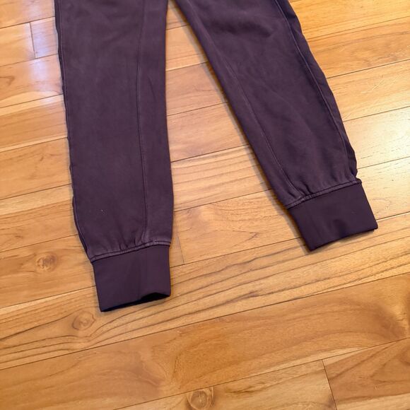 Women Lululemon Get Going Jogger 28.5" Medium Rise in Black Cherry Size 2 - Picture 5 of 6